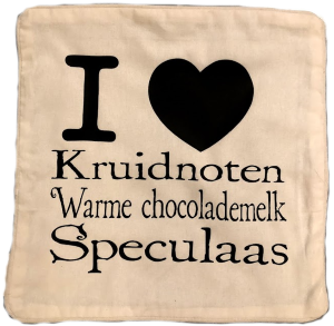 IloveChocoladeMelk 300x293 - Kussenhoes "I Love chocoladeletters"